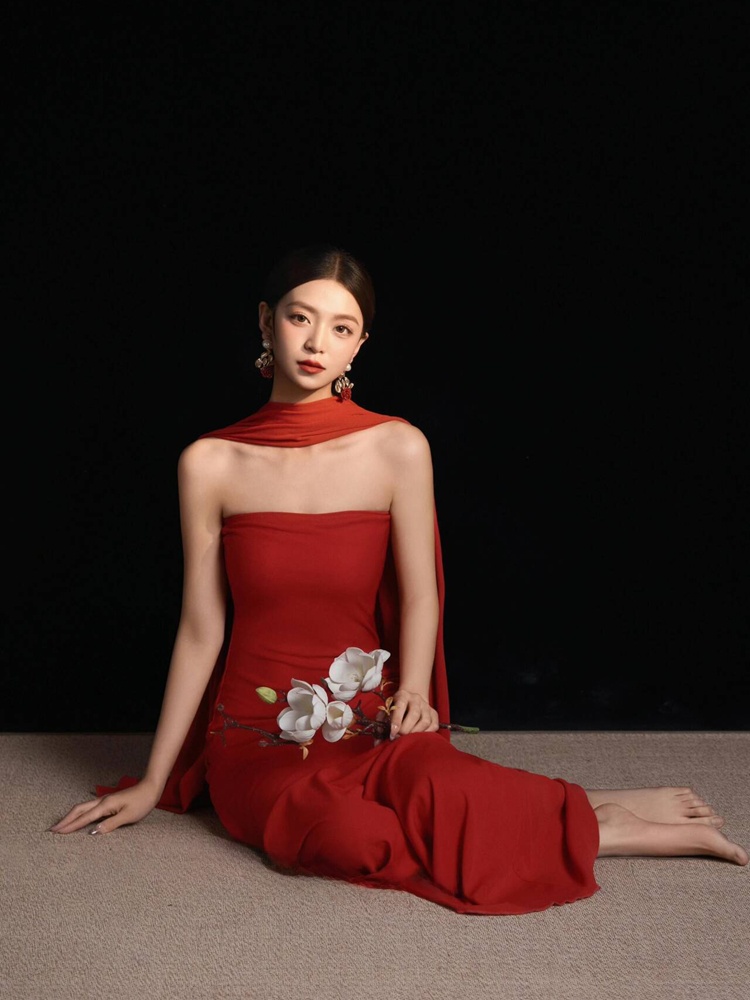 Red Retro Chinese Style Dress  - огляд і ціна Ethnic Fashion Photography