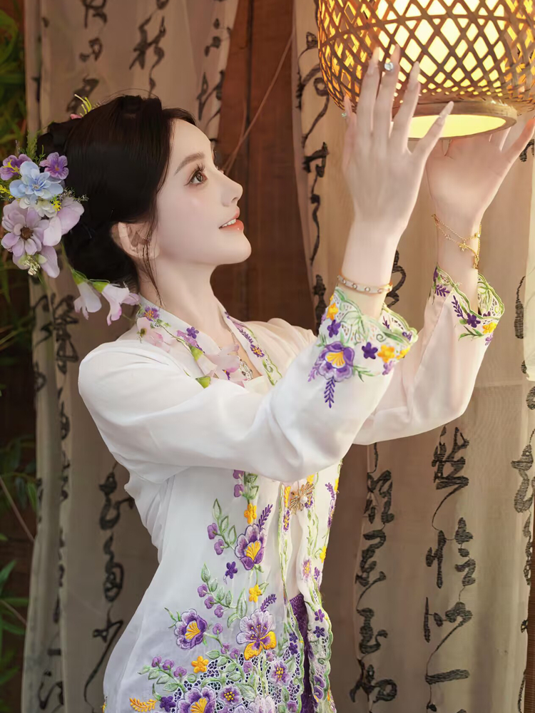 Exquisite Ethnic Women's Fashi - огляд і ціна Ethnic Fashion Photography