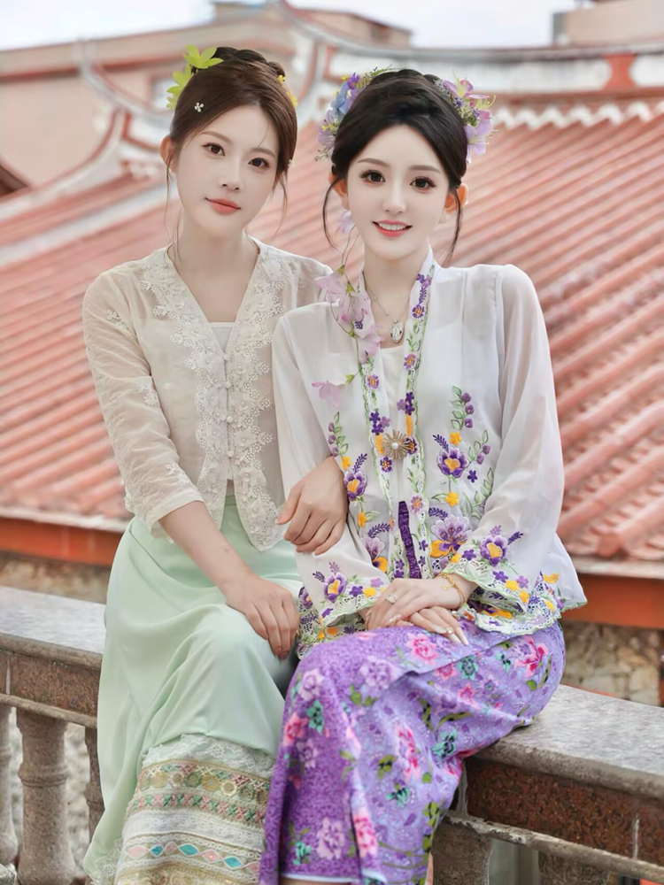 Exquisite Ethnic Women's Fashi - огляд і ціна Ethnic Fashion Photography
