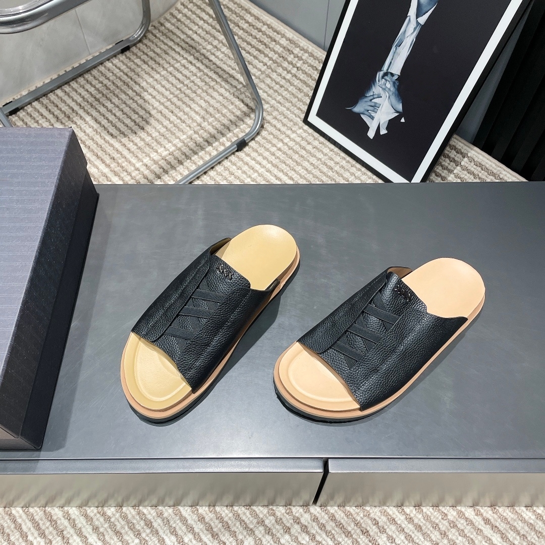 Luxury Brand Leather Slippers  - огляд і ціна Ethnic Fashion House