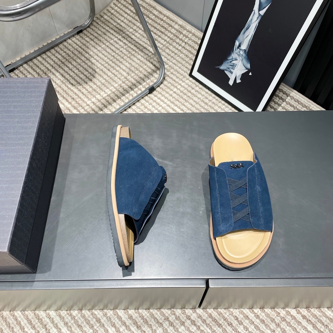 Luxury Brand Leather Slippers  - огляд і ціна Ethnic Fashion House