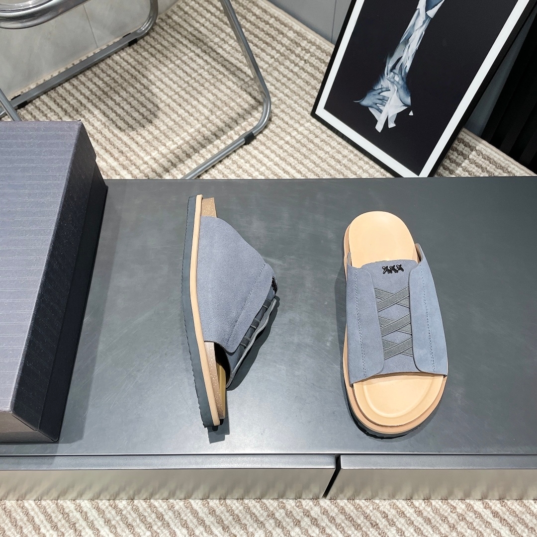 Luxury Brand Leather Slippers  - огляд і ціна Ethnic Fashion House