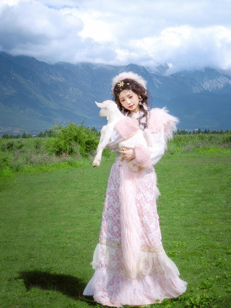 Yunnan Tibetan Costume Lijiang - огляд і ціна Ethnic Fashion Photography