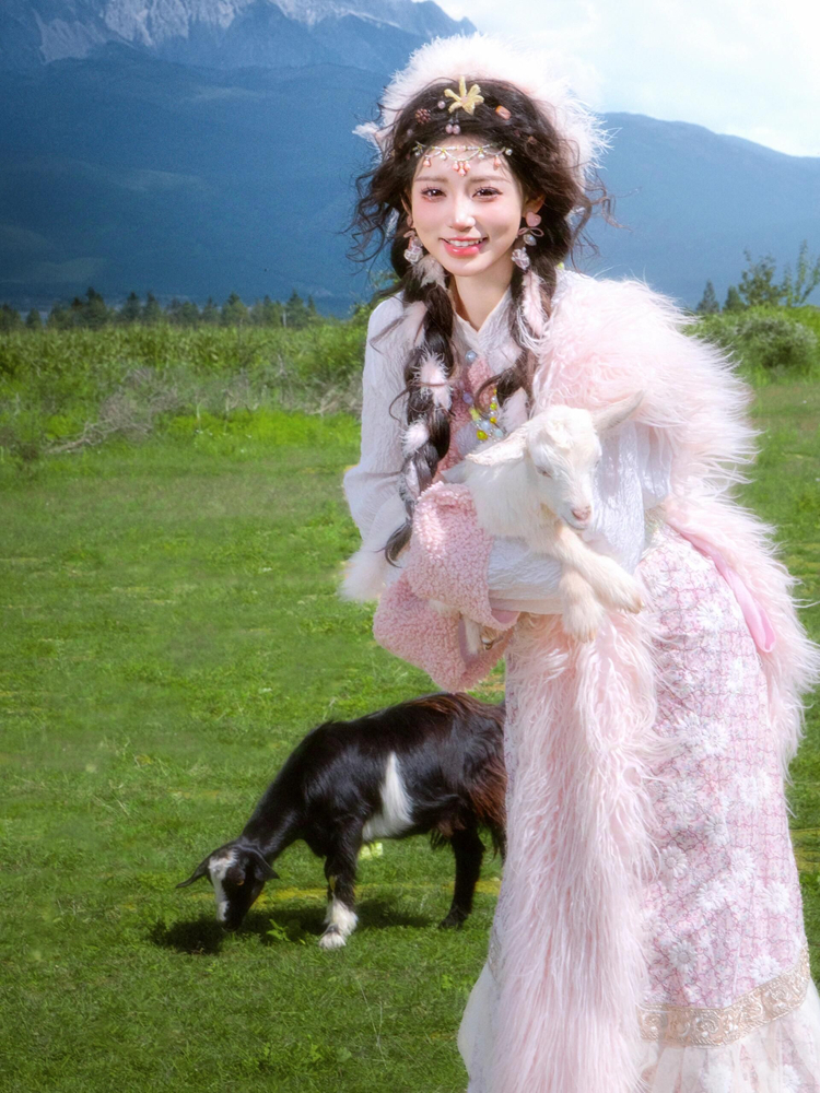 Yunnan Tibetan Costume Lijiang - огляд і ціна Ethnic Fashion Photography