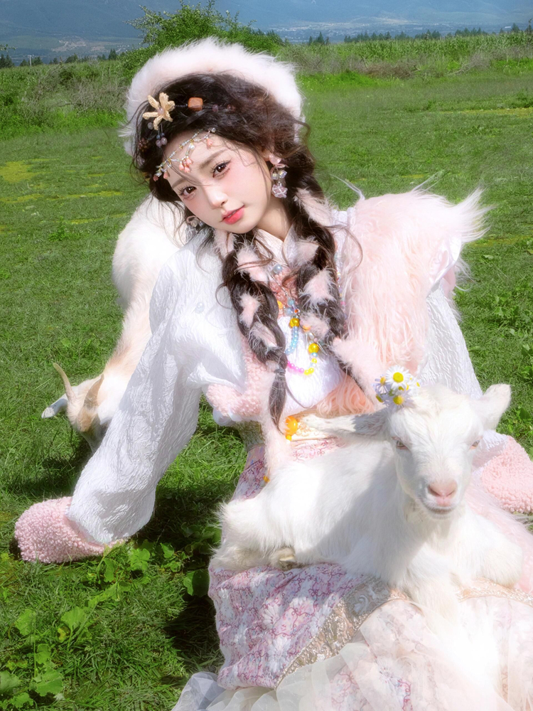 Yunnan Tibetan Costume Lijiang - огляд і ціна Ethnic Fashion Photography