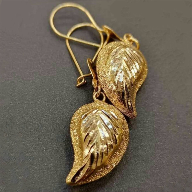 Ethnic Gold Color Dangle Women - огляд і ціна Ethnic Wear In Fashion