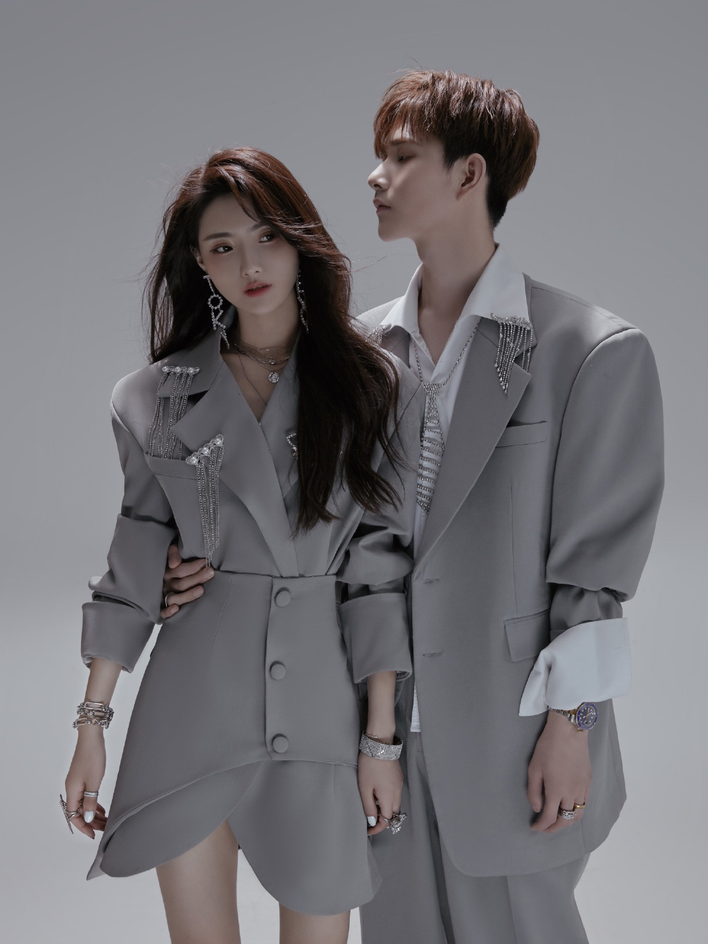 Fashionable Couple's Suit Set  - огляд і ціна Ethnic Fashion Photography